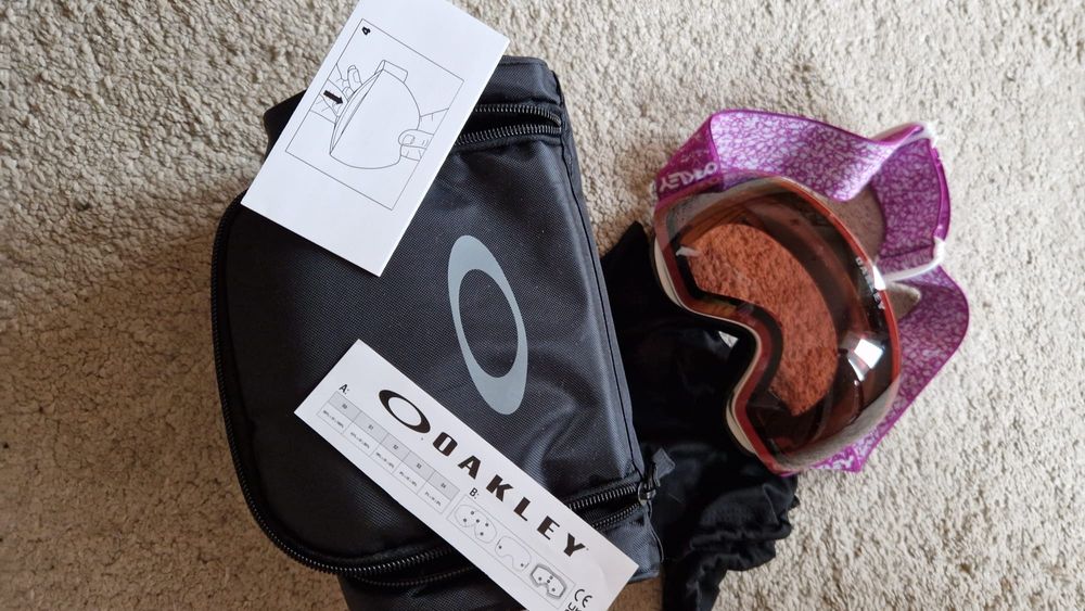 Gogle marki Okley jak nowe M