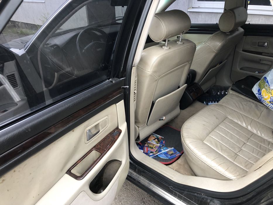 Audi A8 D2 4.2 v8 quattro