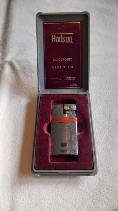 Isqueiro eletrónico a gás da marca Hadson
