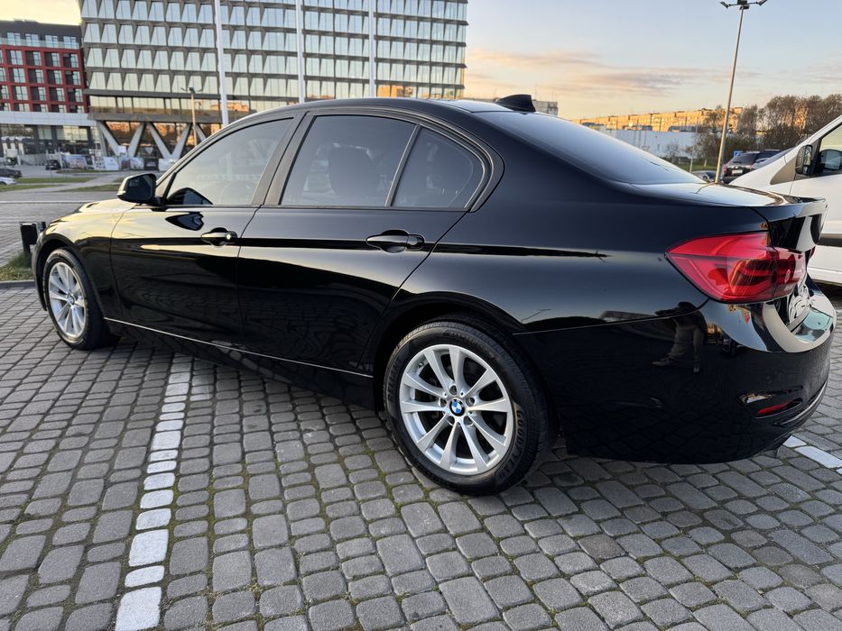 BMW F30 2016 рік седан