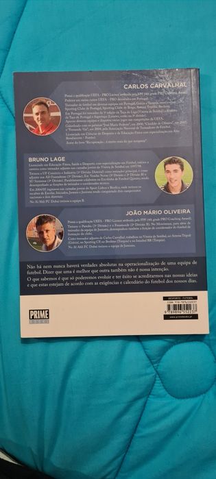 Livro Futebol- Um saber sobre o saber fazer