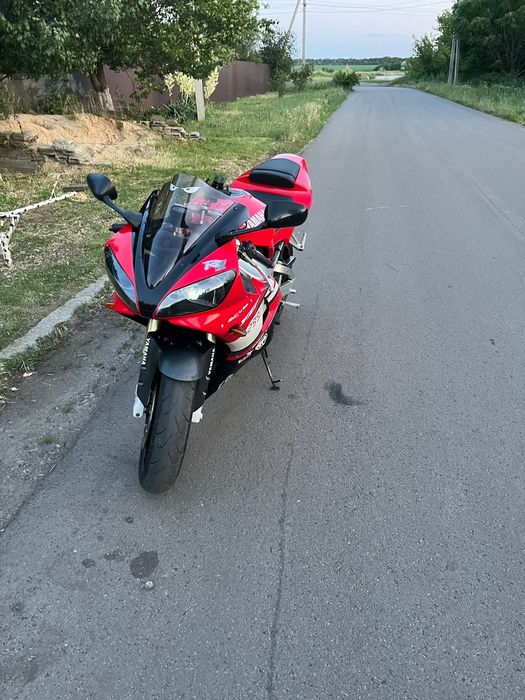 Продам Ямаха R1.