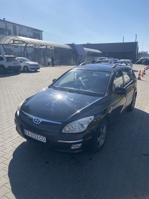 Hyundai Elantra Touring 2012