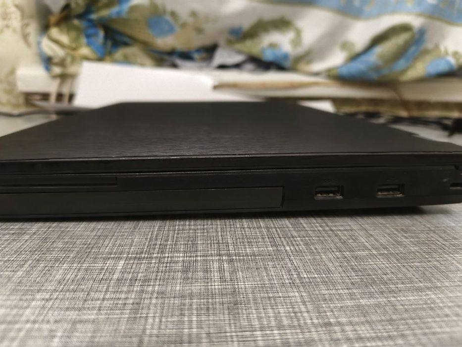 Продам ноутбук  LENOVO
