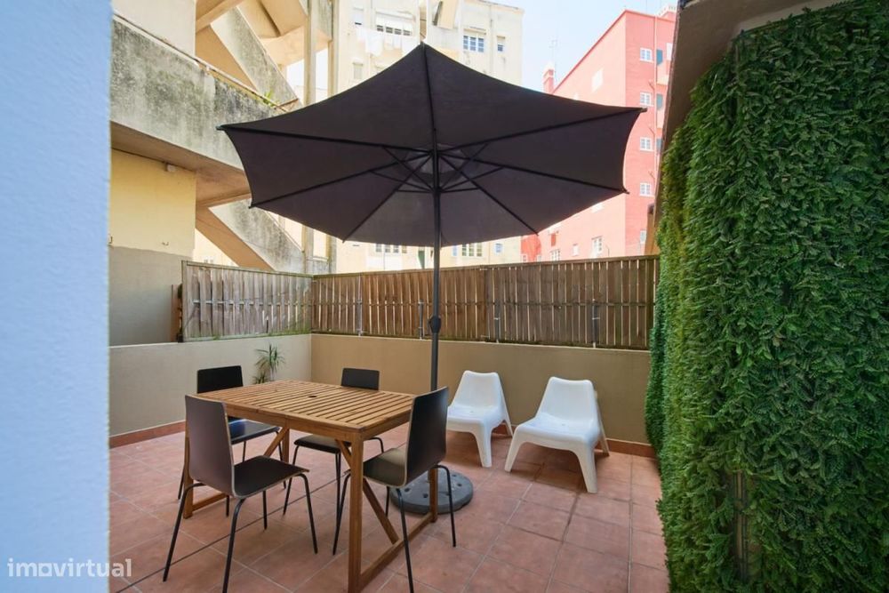 Quarto - localizado em Alameda Lisbon