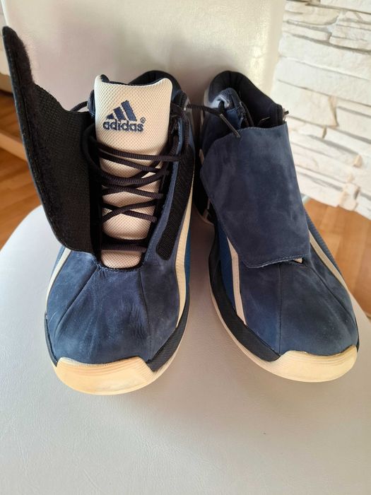 Кросівки Adidas чоловічі 45р. Нові