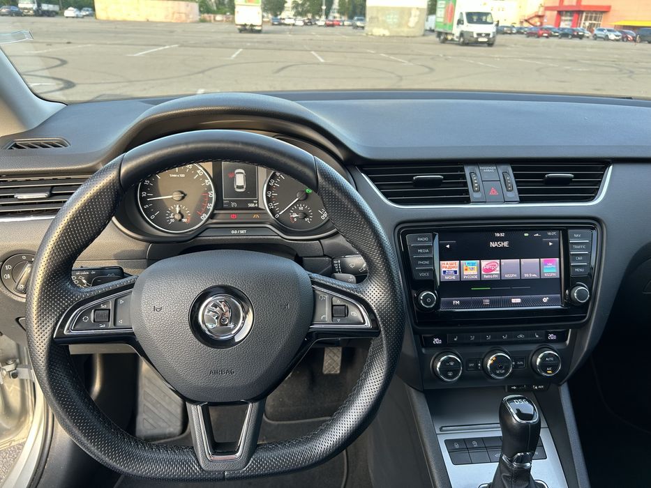 Skoda Octavia 2015 VIN TMBJJ7NE3F0121645 фото оголошення 8 з 22