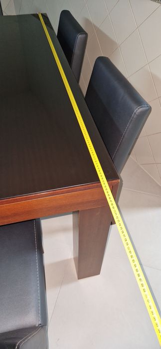 Mesa de Jantar + Cadeiras