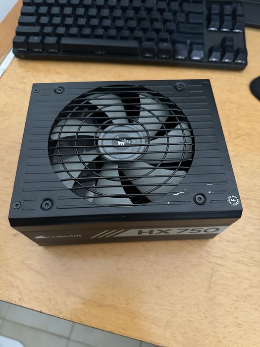 Fonte de Alimentação 750W Full Modular Corsair