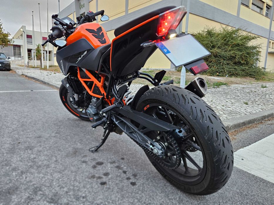 KTM 390 Duke 2023