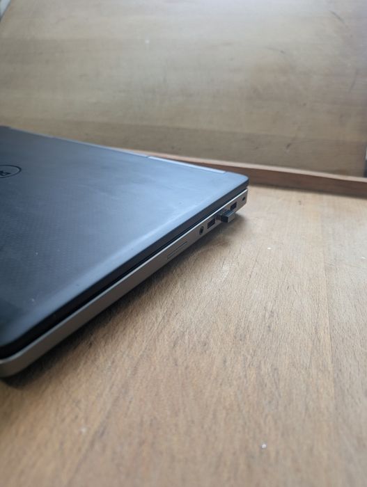 Игровой ноутбук Dell precision 7520
