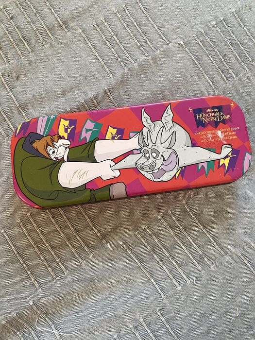 Dzwonnik z notre dame, piórnik, disney, lata 90