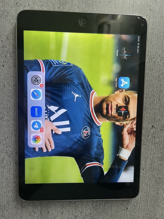 Apple iPad 4 9.7” 16GB Wi-Fi A1458