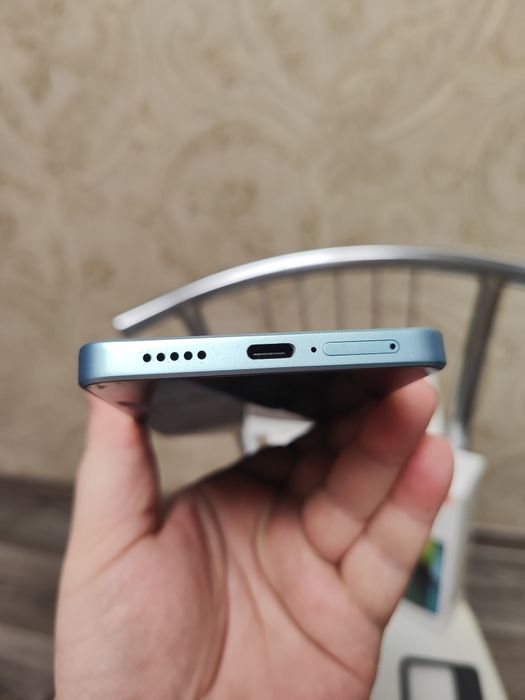 ИГРОВОЙ Xiaomi redmi note 13 Pro 5G, память 8+8-256гиг, как новый.
