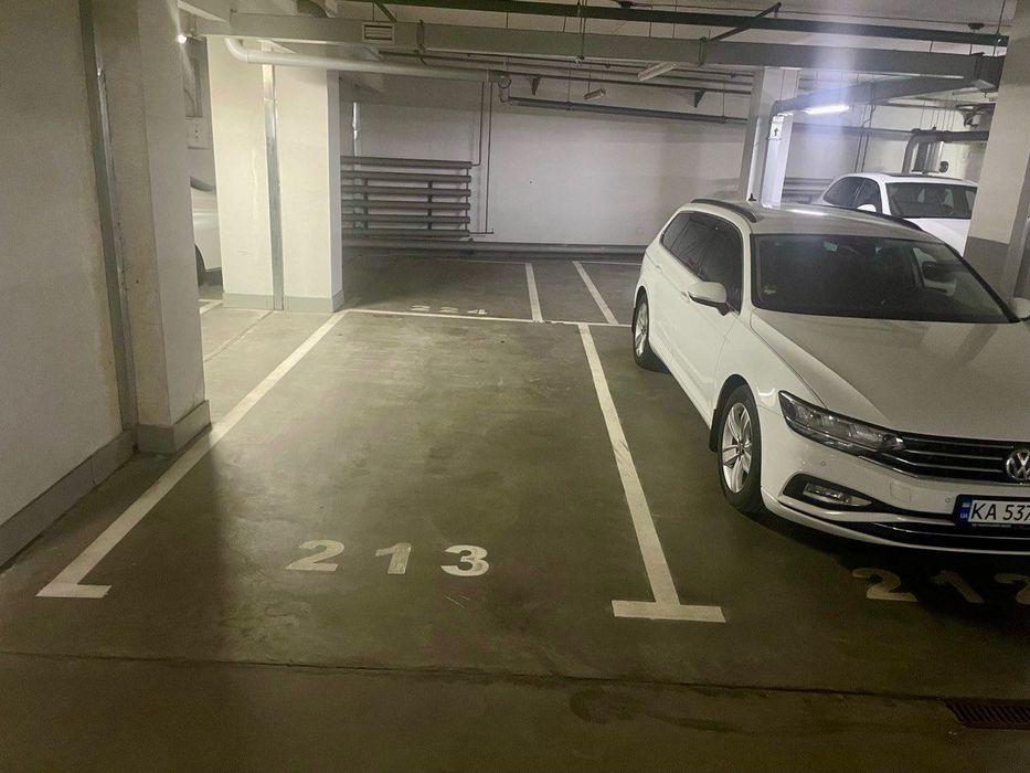 Підземний паркінг МЕТРО ЛІВОБЕРЕЖНА   в ЖК Рів'єра Ріверсайд