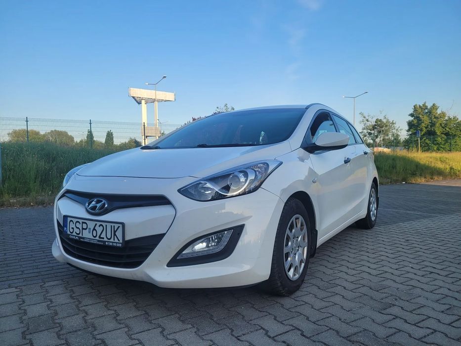 Hyundai I30 HYUNDAI i30 – Praktyczne i niezawodne kombi z 2014 roku