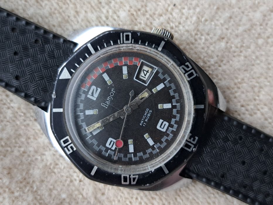 Diver Obrotowy bezel