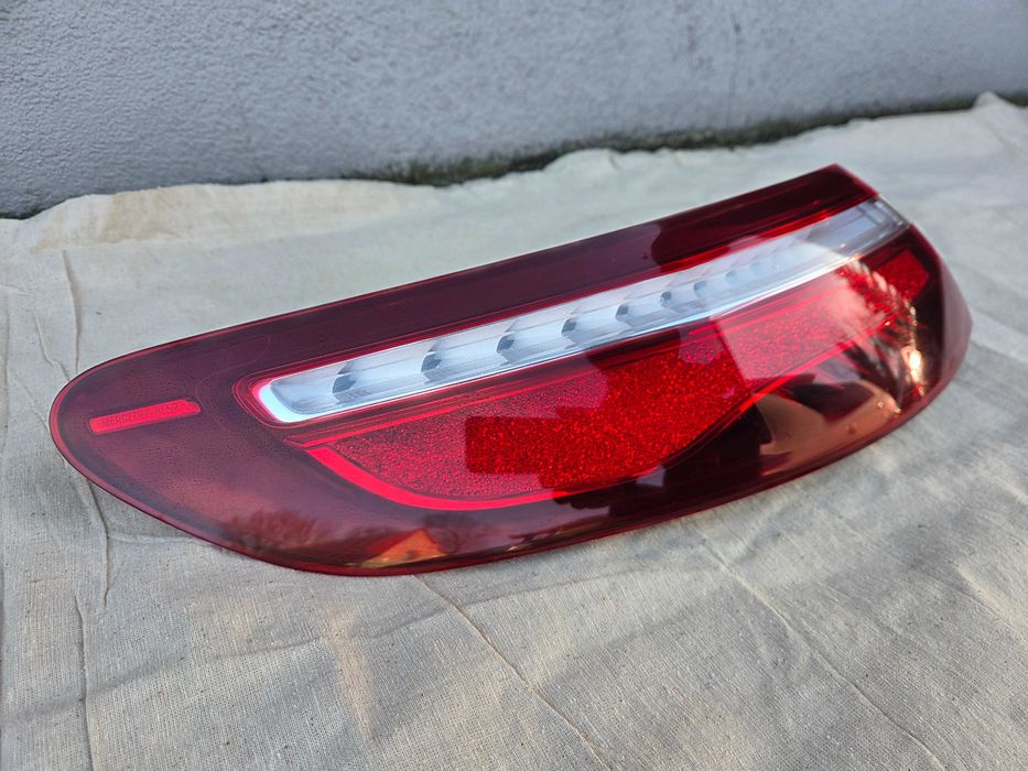 Mercedes E Klasa coupe A238 Lampa lewa Led Europa