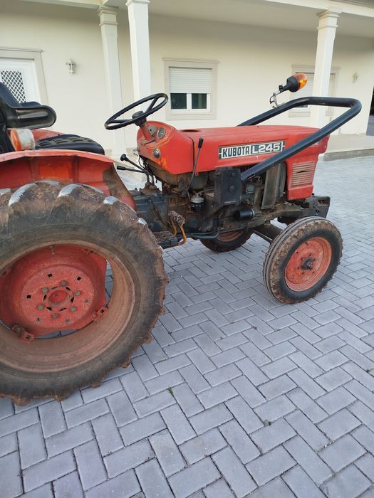 Trator Kubota L 245
