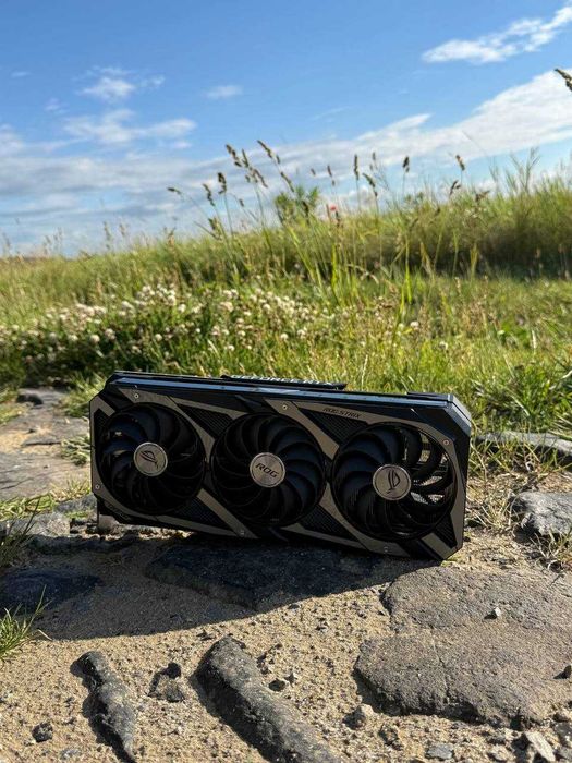 ASUS ROG STRIX / NVIDIA GeForce RTX 3070 Ti 8 ГБ GDDR6X / Відеокарта