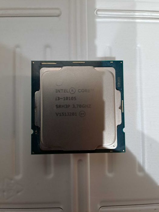 Intel Core i3-10105 4.40 GHz Turbo SRH3P CPU LGA 1200