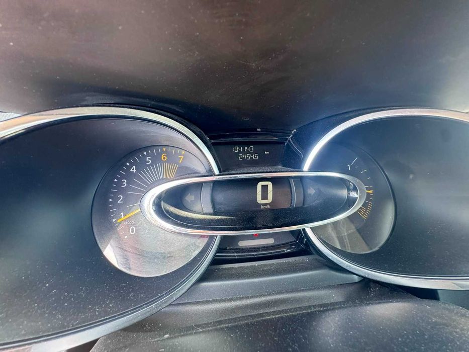 Renault Clio em muito bom estado