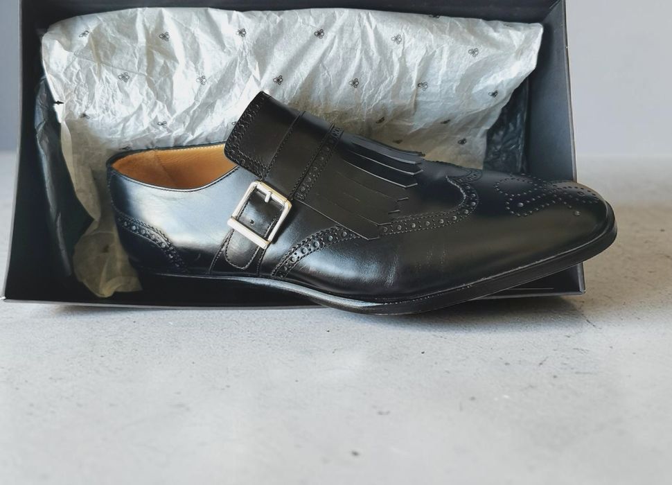 Sapatos Pretos em Couro da Marca Mariano! Novos!