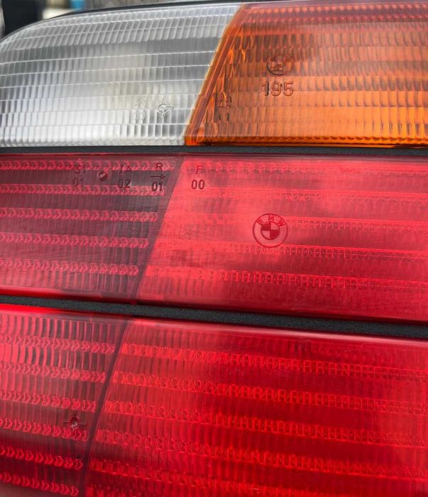 Farolim direito BMW E36 Sedan