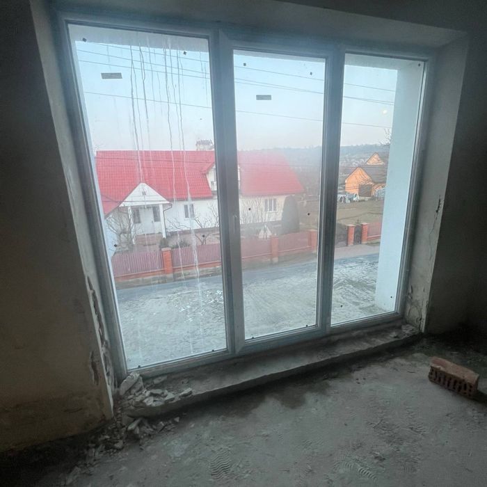 Продам танхаус у Вовчинцях готовий до ремонту