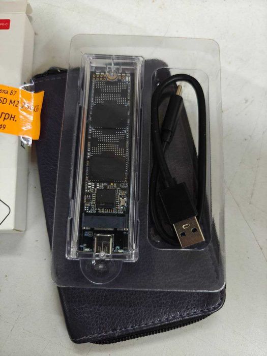 Портативний надвидкий зовнішній SSD диск USB 4.0 256Gb