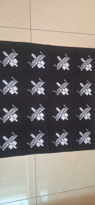Manowar husta NOWA 60x60