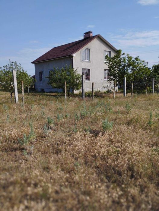 Продам дом на 10 сотках