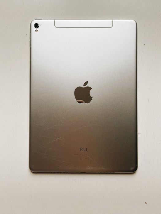 Apple iPad Pro A1674