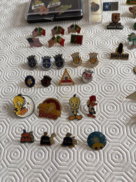 Pins vários temas
