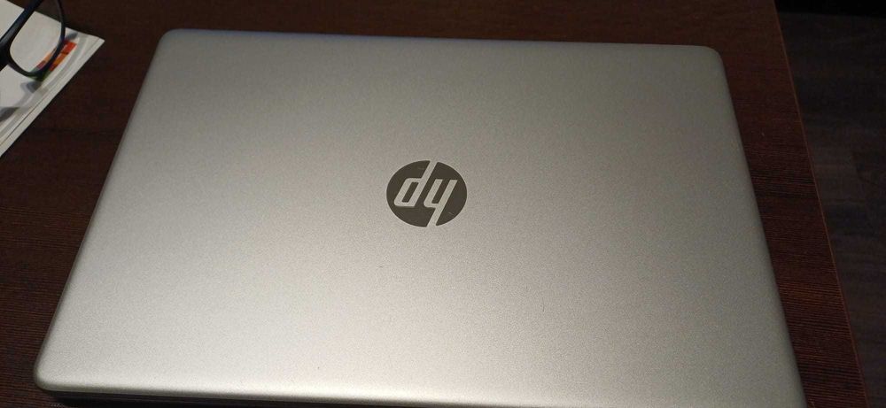 HP 15s Ryzen 7-5700/8GB/512/Win11