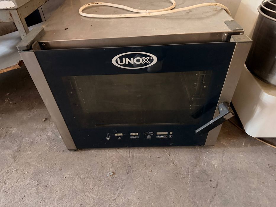 Пароконвектомат UNOX XVC304, 5 рівнів. Продам !
