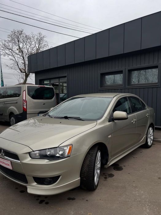 Продам Міцубісі Ланцер