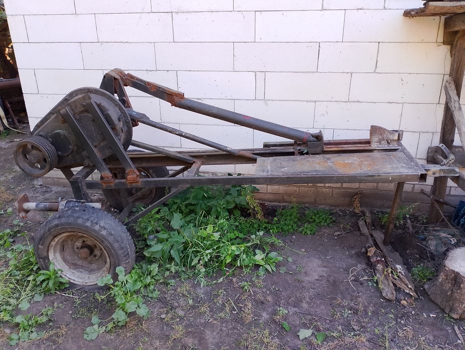 Дровокол ресори причина відбійник задній шкода фабія 2006.