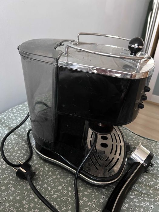 Ekspres do kawy delonghi