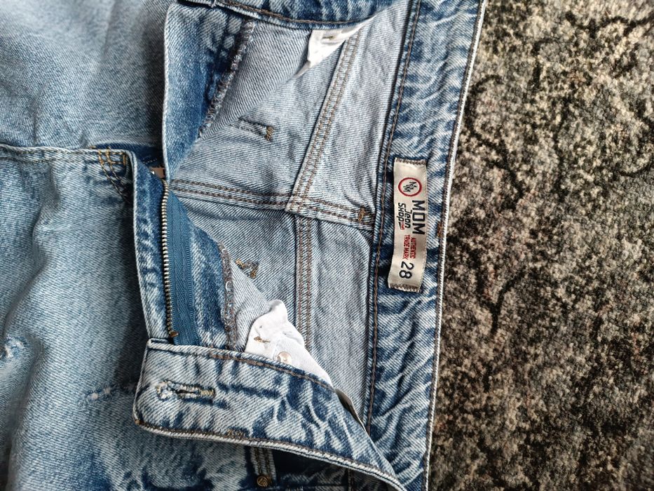 Жіноча футболка,бриджі