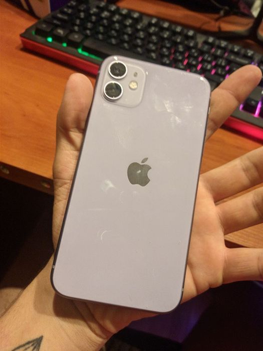 продам Iphone 11