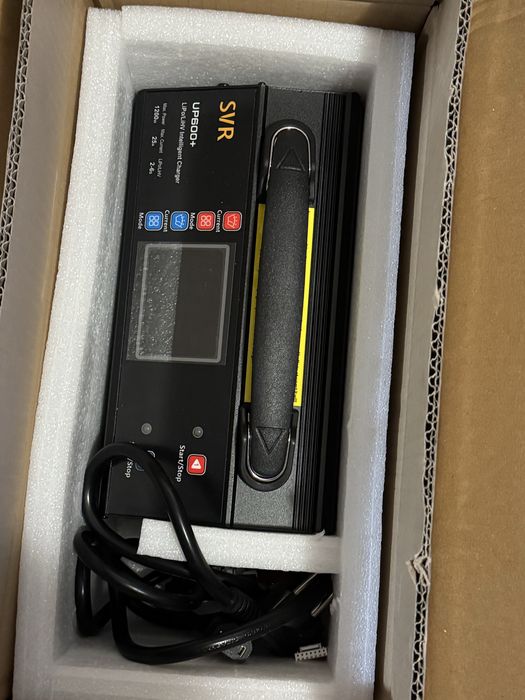 Зарядний пристрій SVR UP600+