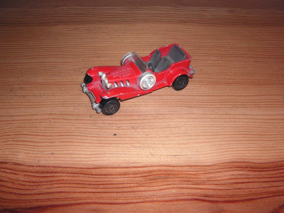 Carros Majorette Excalibur, Lamborghini e Renault 18 Taxi Amarelo