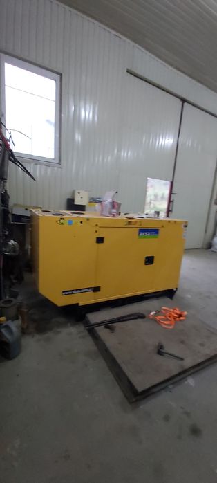 Продається дизельний генератор AKSA