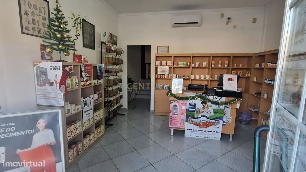 Loja para Arrendamento na EN 125 em Olhão | Excelente Visibilidade