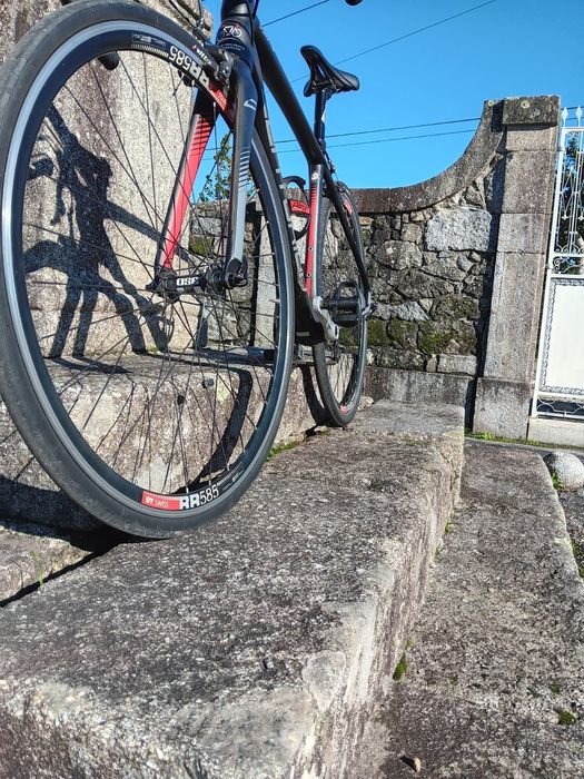 Bicicleta estrada carbono