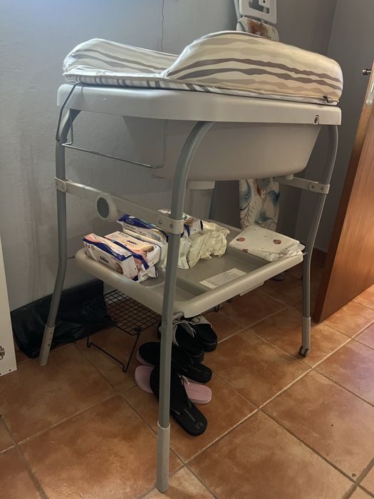 Banheira com trocador chicco