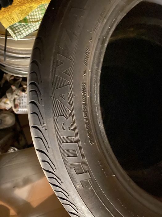 Pneus bridgestone 205/55-16