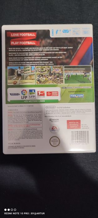Gra widoczna na zdjęciu to FIFA 12 na konsolę Nintendo Wii.