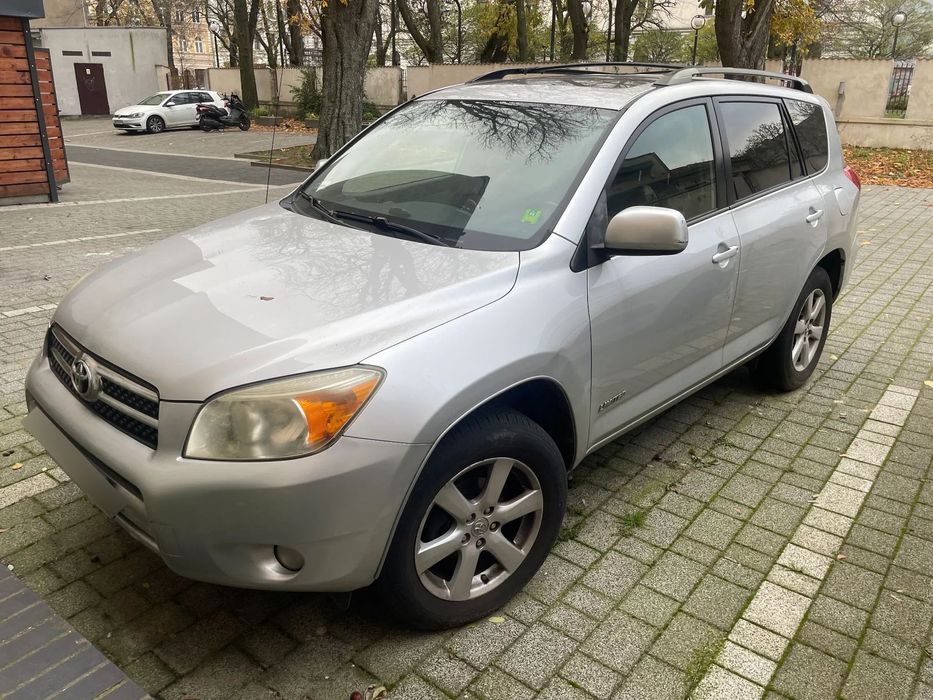 Toyota RAV4 Toyota RAV4 2007 • USA • 2.4 benzyna • 170 KM • 4x4 • Automat